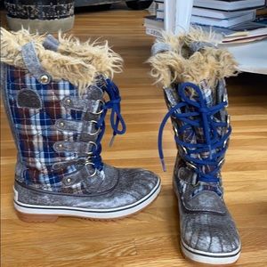 SOREL BOOTS